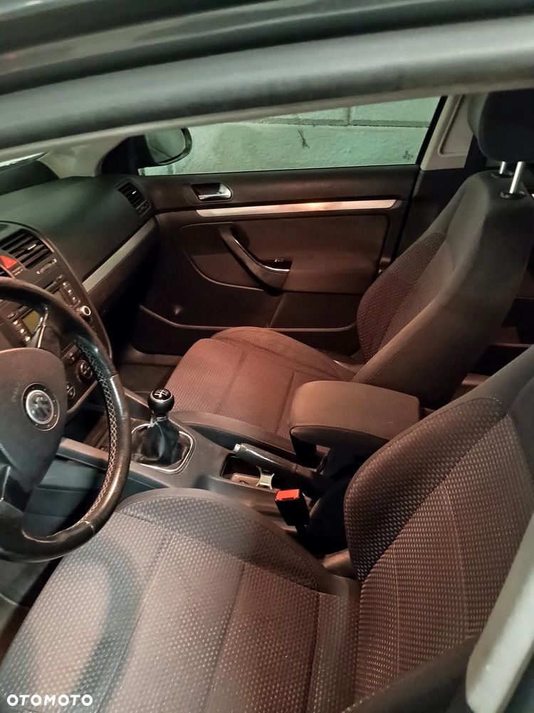 Volkswagen Jetta 2.0 FSI Comfortline - 19