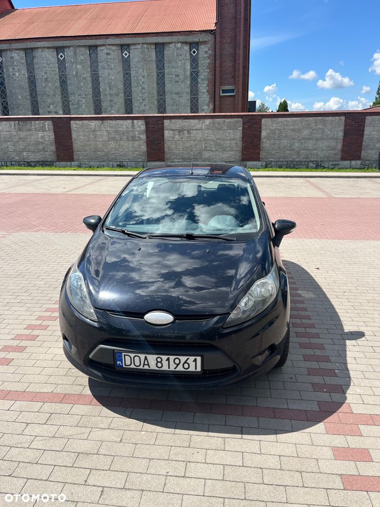 Ford Fiesta 1.25 Ambiente - 1