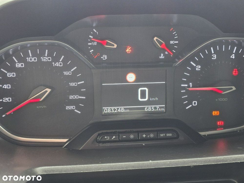 Peugeot Rifter 1.5 BlueHDI Allure S&S - 14