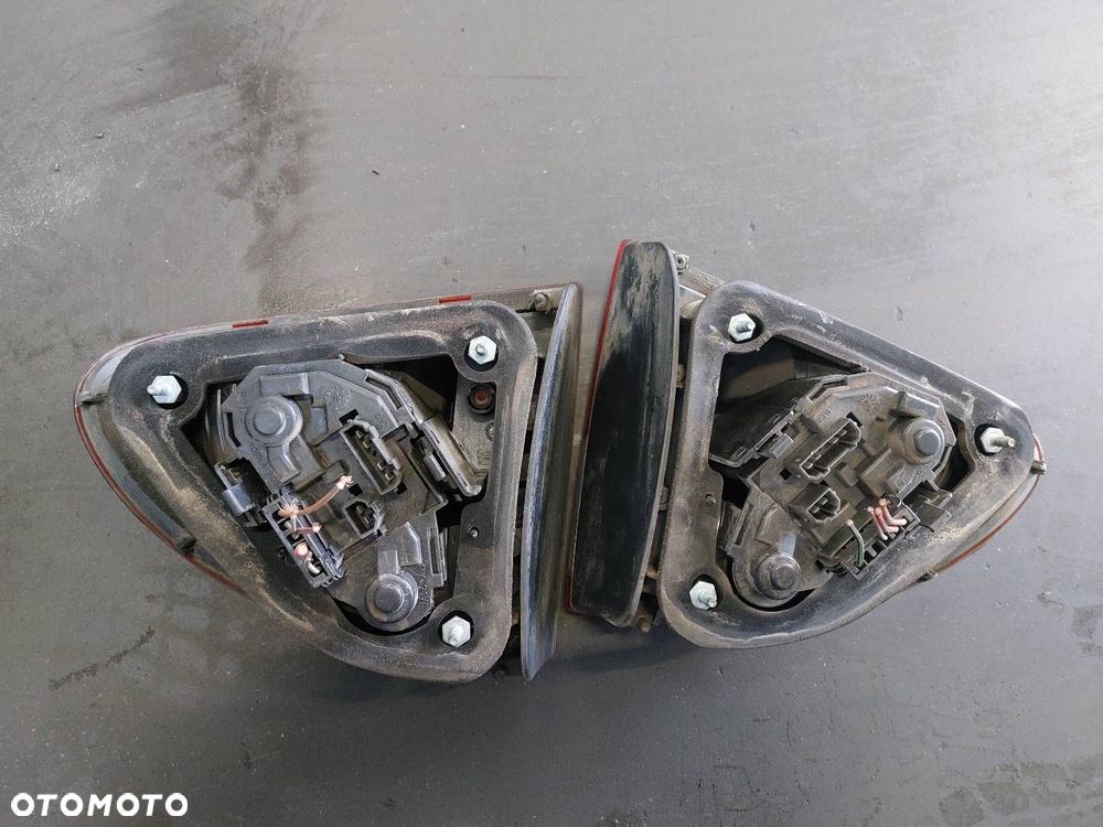 KOMPLETNY TYŁ KLAPA ZDERZAK LAMPA PRAWA LEWA SEAT LEON I - 13