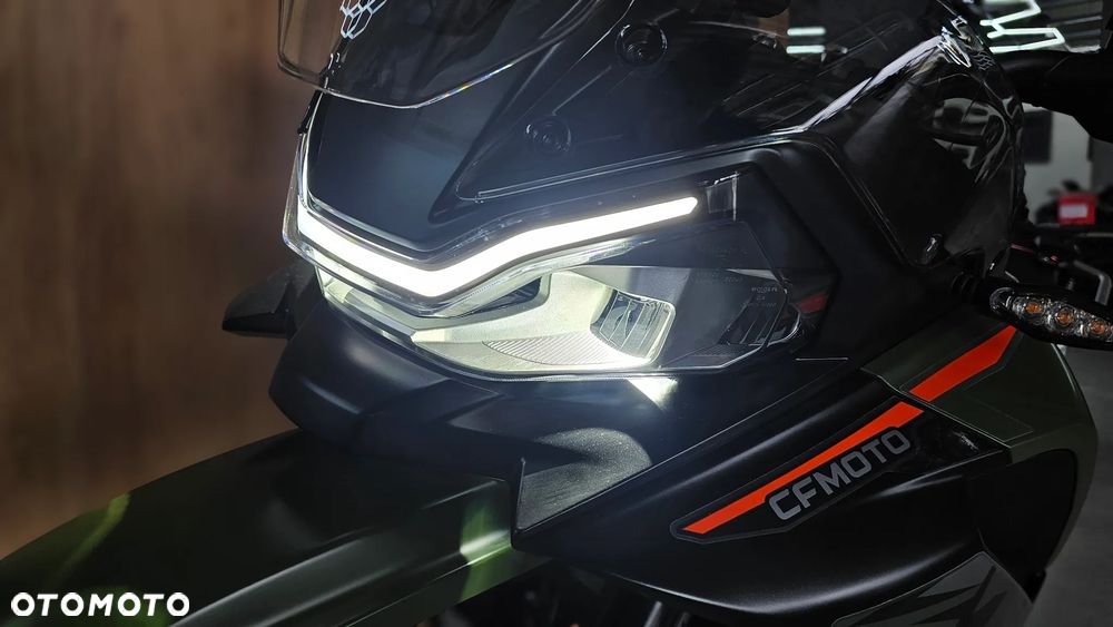 CFMoto 1000 MT-X - 32
