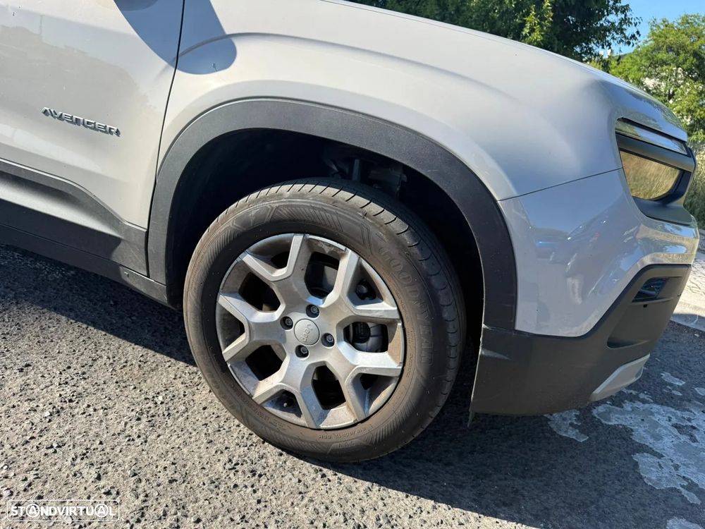 Jeep Avenger 1.2 e-Hybrid Altitude DCT - 4