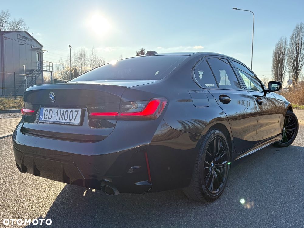 BMW Seria 3 318i M Sport - 11