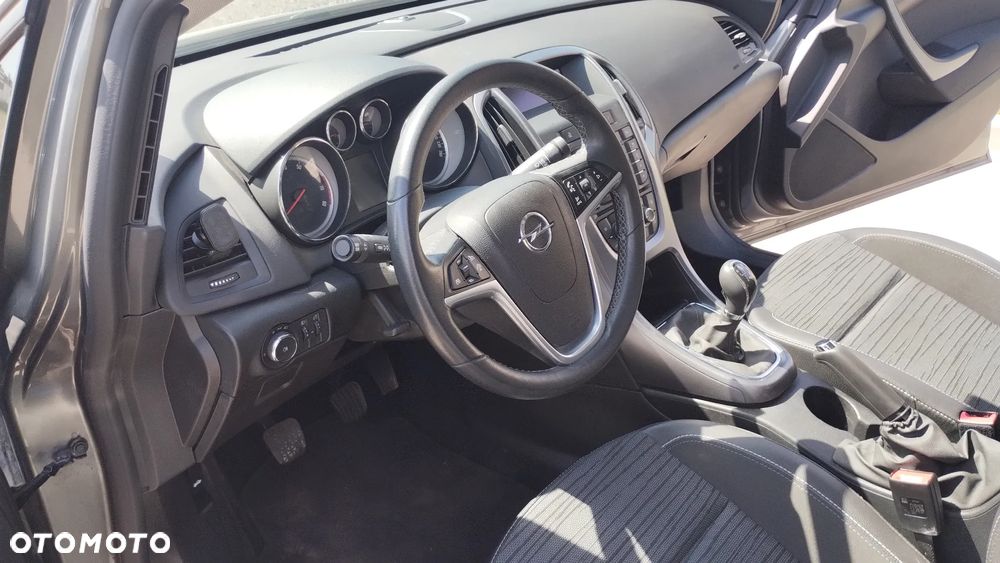 Opel Astra 1.4 T EU6 - 15