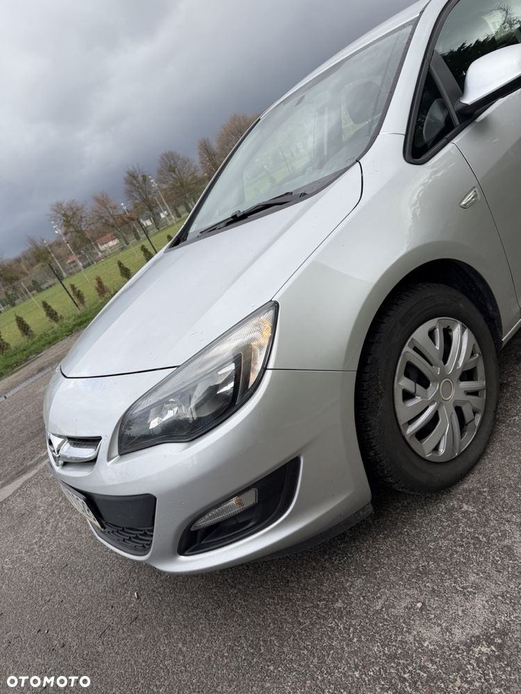 Opel Astra 1.4 T Essentia EU6 - 2