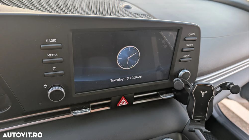 Hyundai Elantra - 15