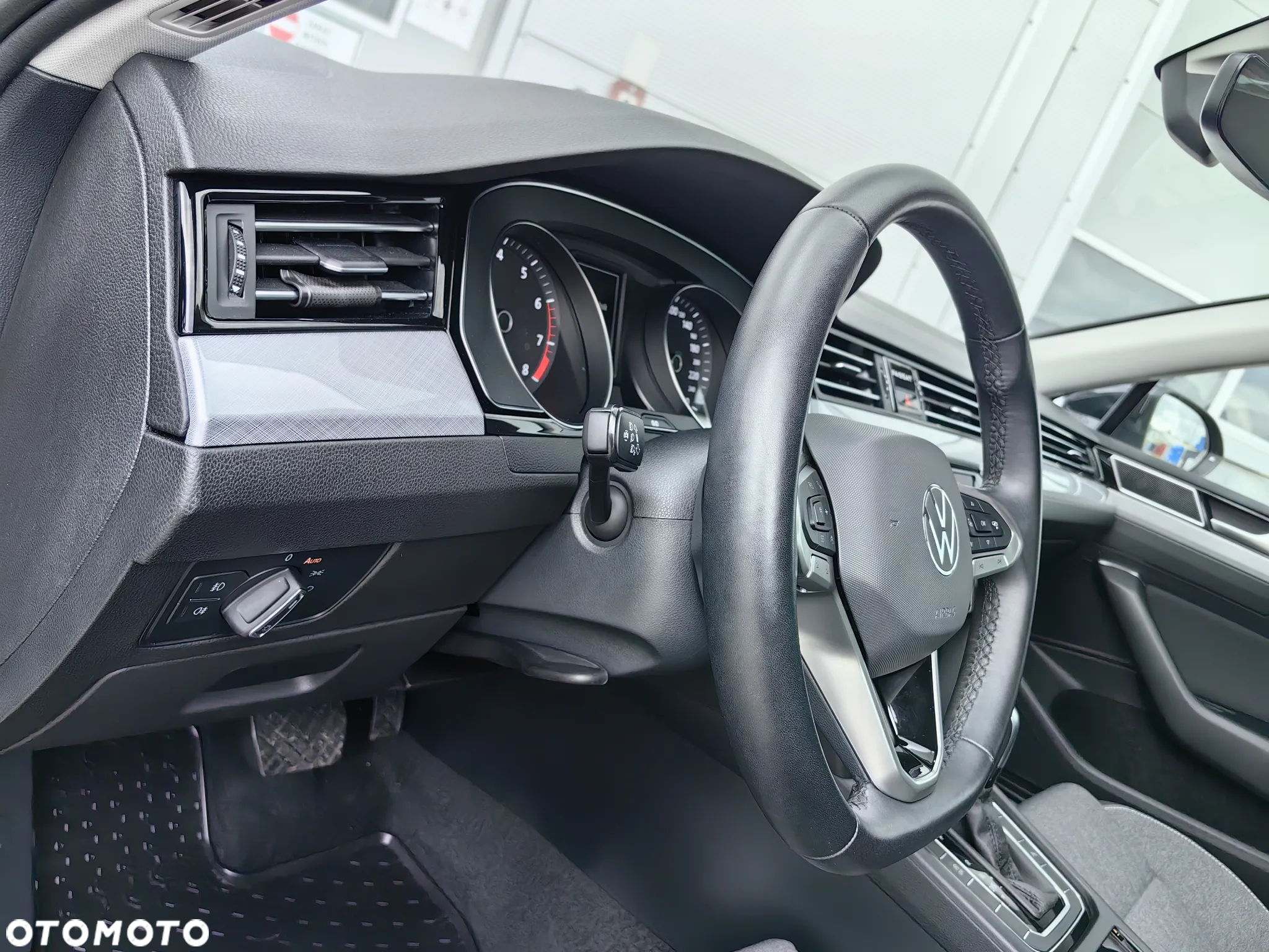 Volkswagen Passat Variant 1.5 TSI OPF DSG Highline - 10