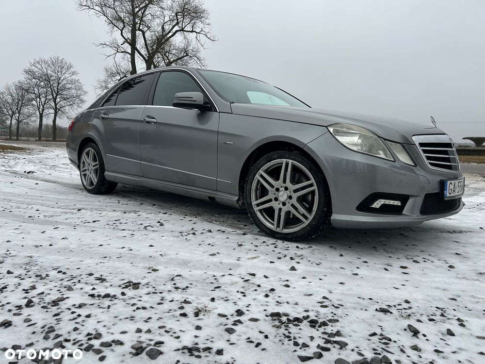 Mercedes-Benz Klasa E 350 CDI BlueEff Avantgarde - 2