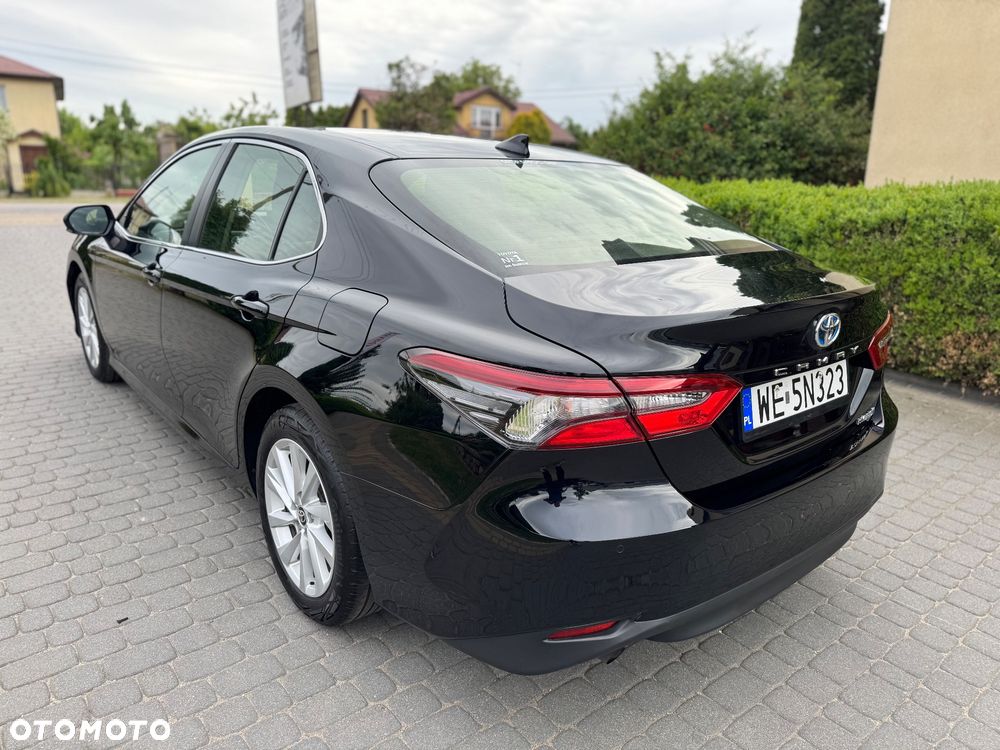 Toyota Camry 2.5 Hybrid Comfort CVT - 6