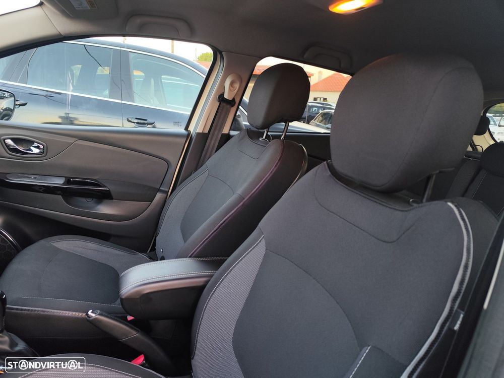 Renault Captur (ENERGY) dCi 90 EDC LIMITED - 30