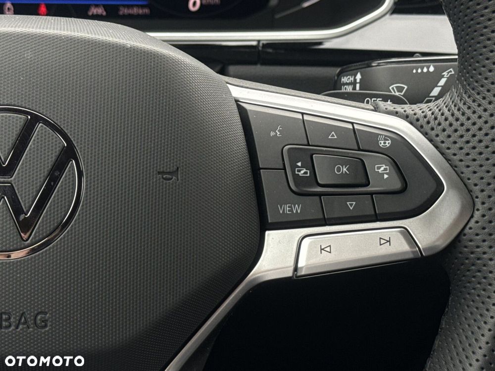 Volkswagen T-Roc 1.5 TSI R-Line DSG - 17