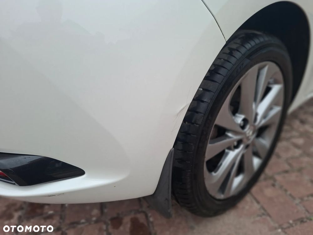 Toyota Auris - 11