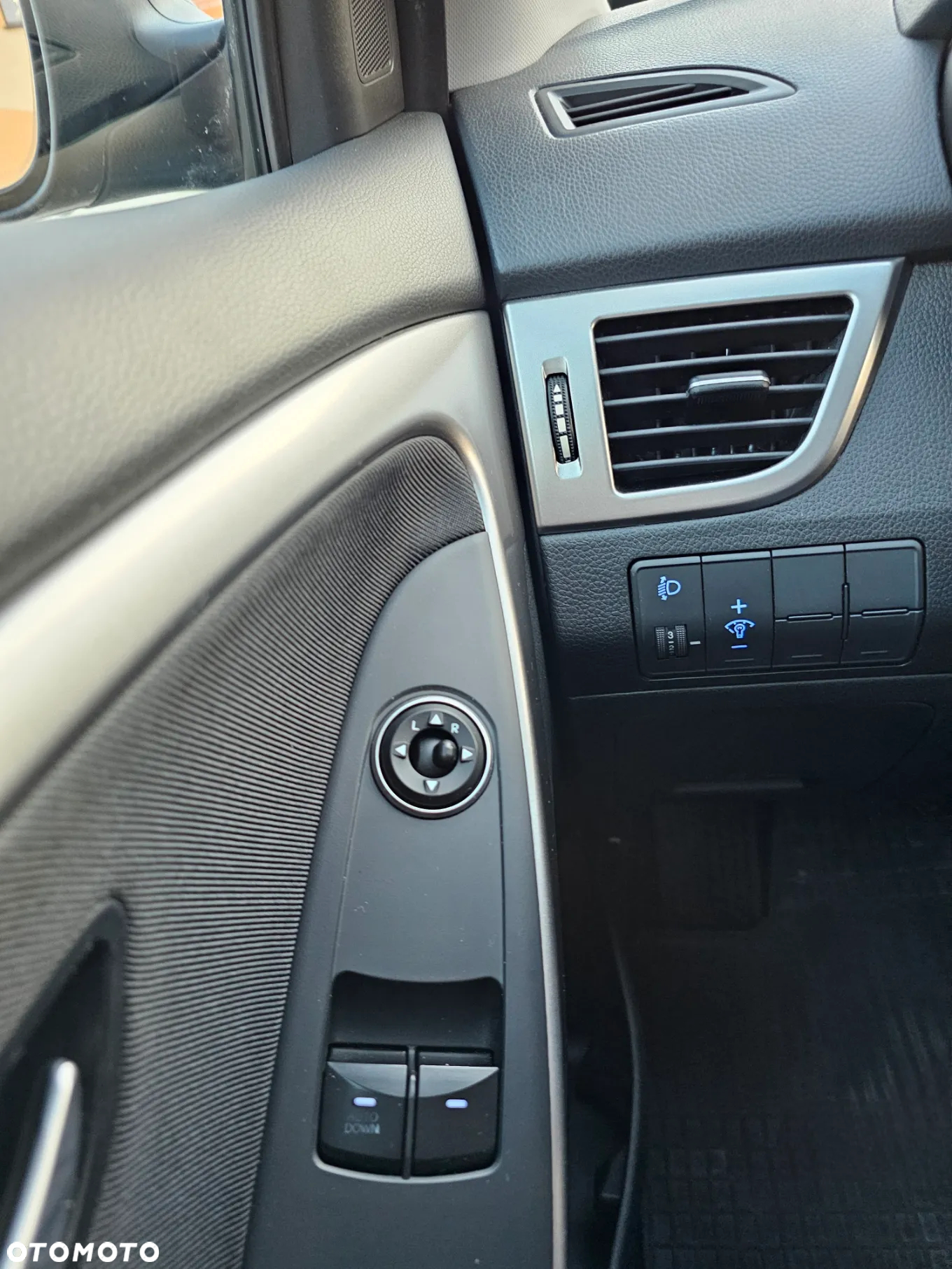 Hyundai i30 1.4 Fifa World Cup Edition - 22