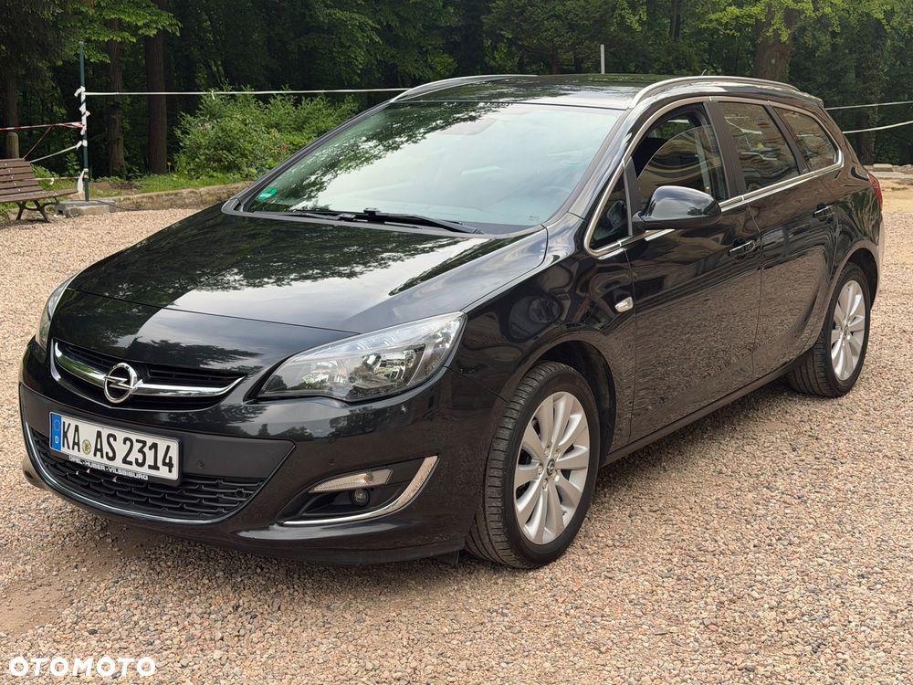 Opel Astra 1.4 Turbo Exklusiv - 2