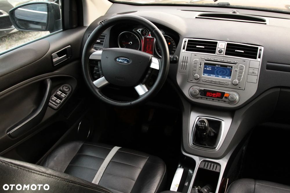 Ford Kuga 2.0 TDCi 4x4 Titanium - 17