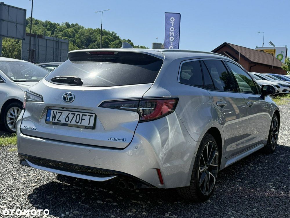 Toyota Corolla - 4