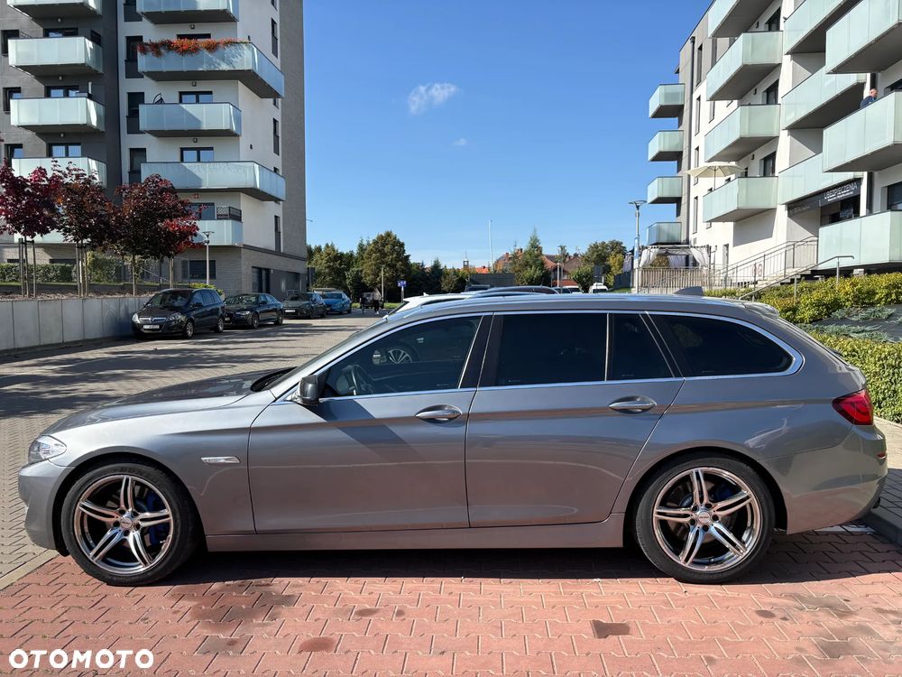BMW Seria 5 530d xDrive - 6