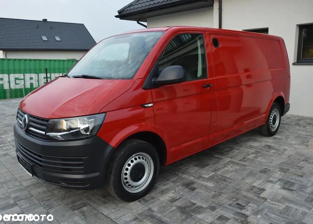 Volkswagen Transporter - 11