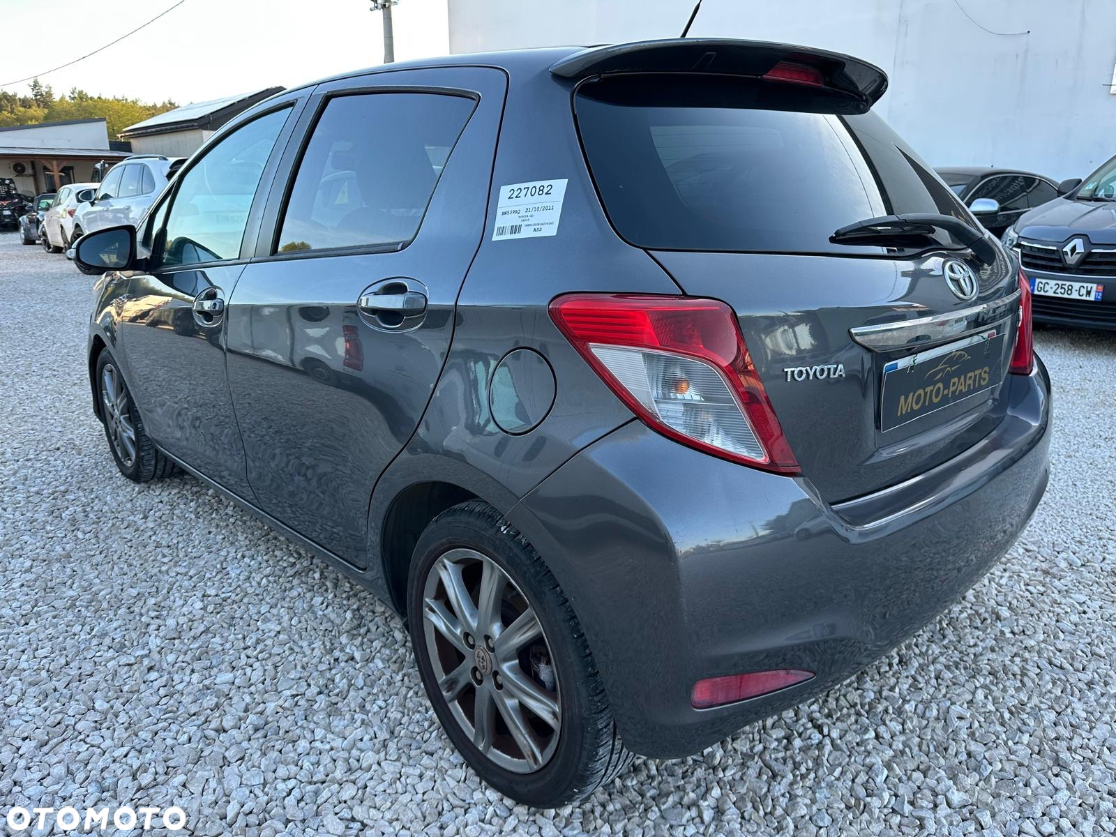 Toyota Yaris - 3