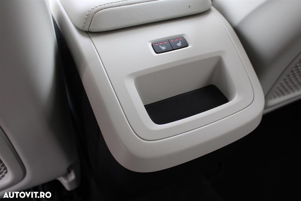 Volvo XC 60 B4 D AWD Plus Bright - 13