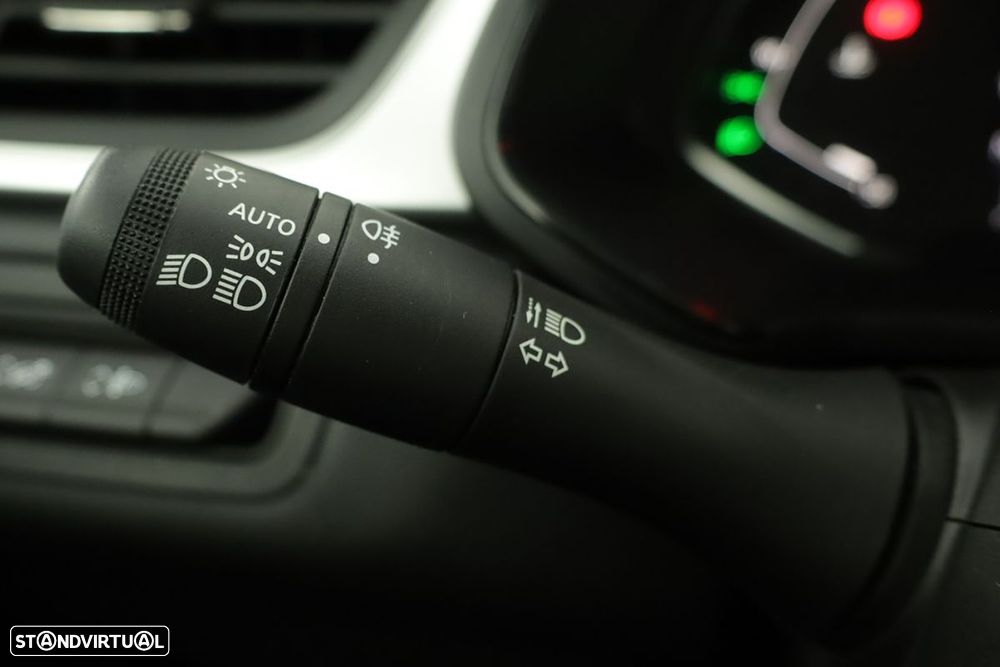 Renault Captur 1.0 TCe Techno Bi-Fuel - 17