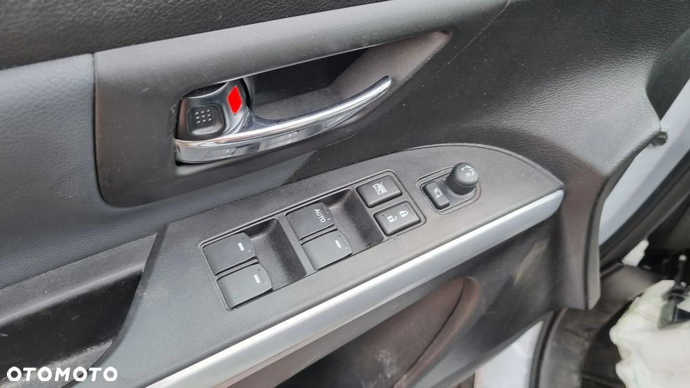 Suzuki SX4 - 35