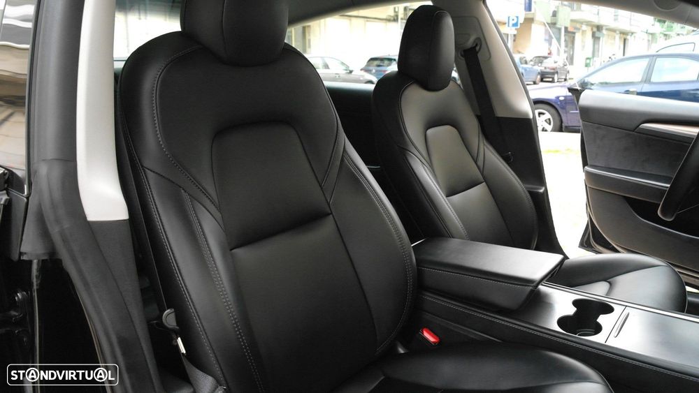 Tesla Model 3 Long Range Tração Traseira - 35