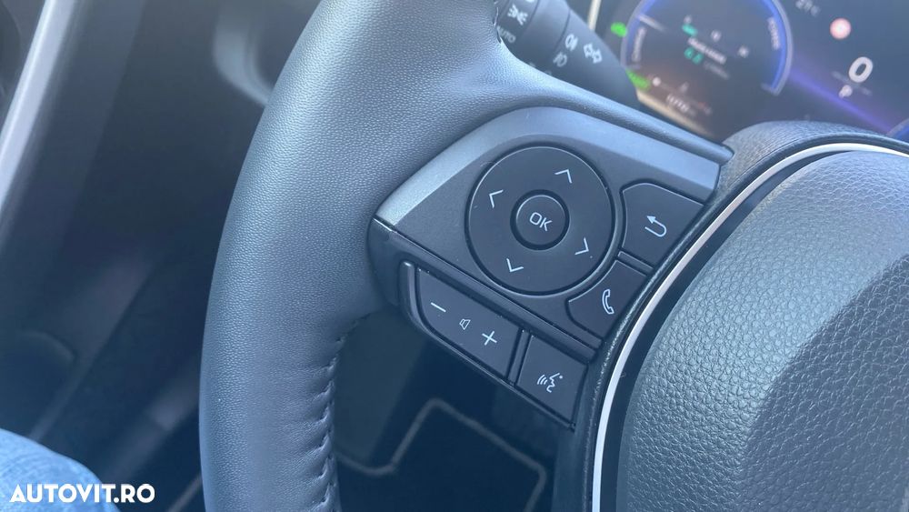 Toyota RAV4 2.5 Hybrid VVT-iE 4x4 Luxury - 11