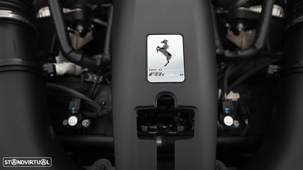 Ferrari F8 Tributo - 34