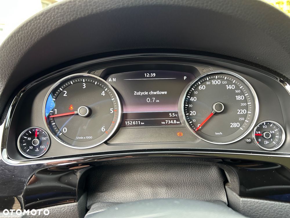 Volkswagen Touareg - 22