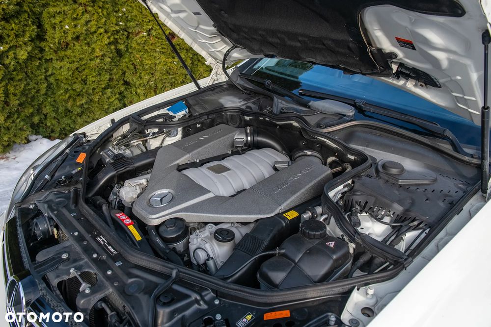 Mercedes-Benz CLS 63 AMG 7G-TRONIC - 32
