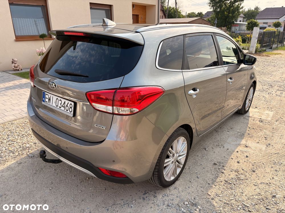Kia Carens 1.7 CRDi XL 7os - 4