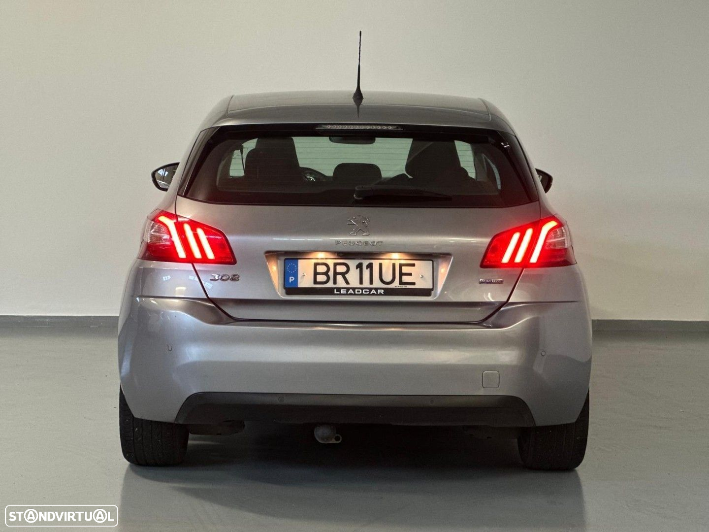 Peugeot 308 1.2 PureTech Allure EAT6 - 5