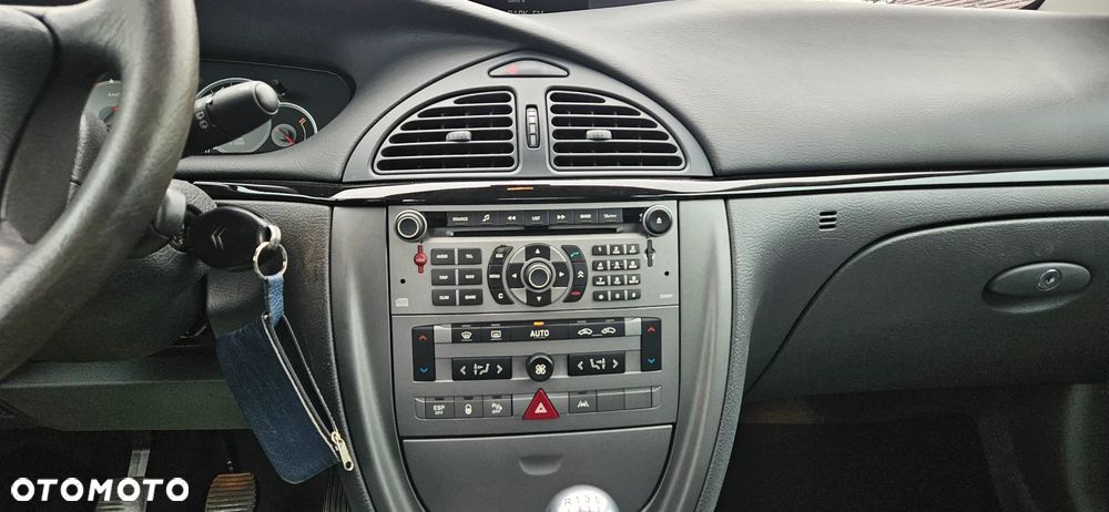Citroën C5 II 2.0 HDi Exclusive - 11