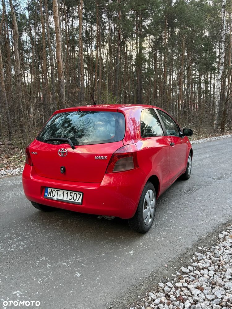 Toyota Yaris 1.0 Luna A/C - 6