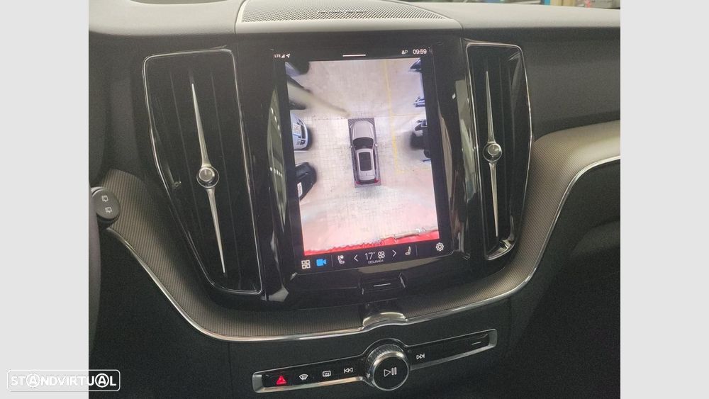 Volvo XC 60 2.0 T6 PHEV Plus Dark AWD - 24