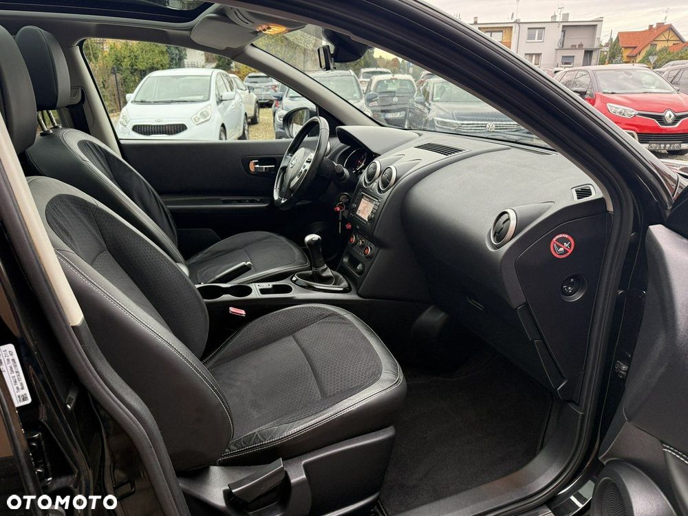 Nissan Qashqai 1.6 360 - 24