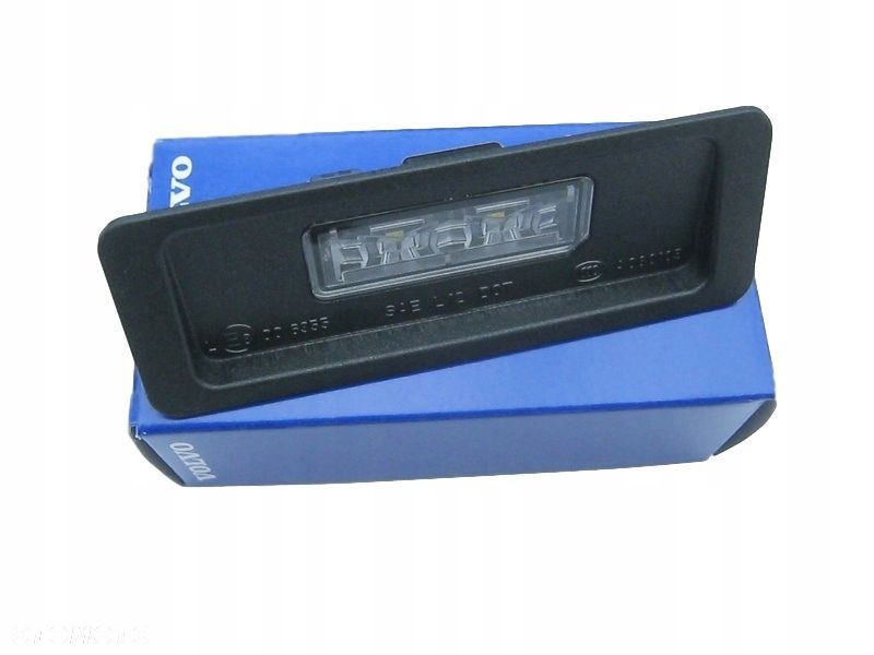 VOLVO V40CC oswietlenie tablicy rejestracyjnej OE 31352526 - 1