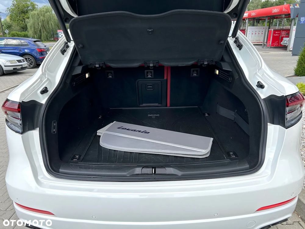 Maserati Levante Q4 - 16