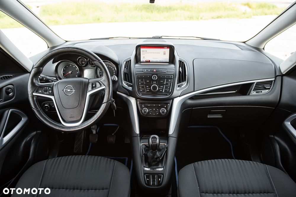 Opel Zafira - 26
