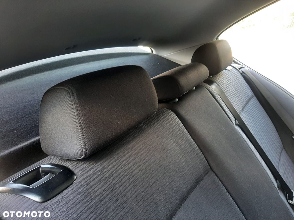 BMW Seria 1 116d EfficientDynamics Edition - 33