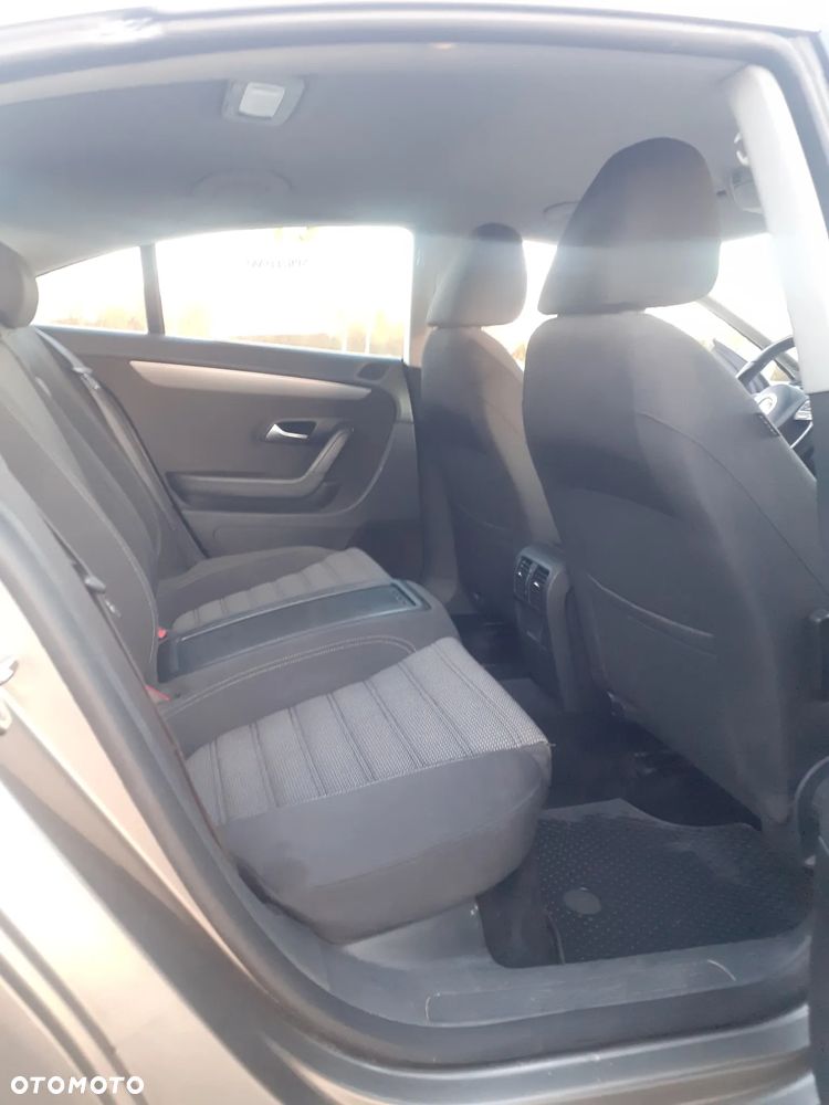 Volkswagen Passat CC 1.8 TSI DSG - 17