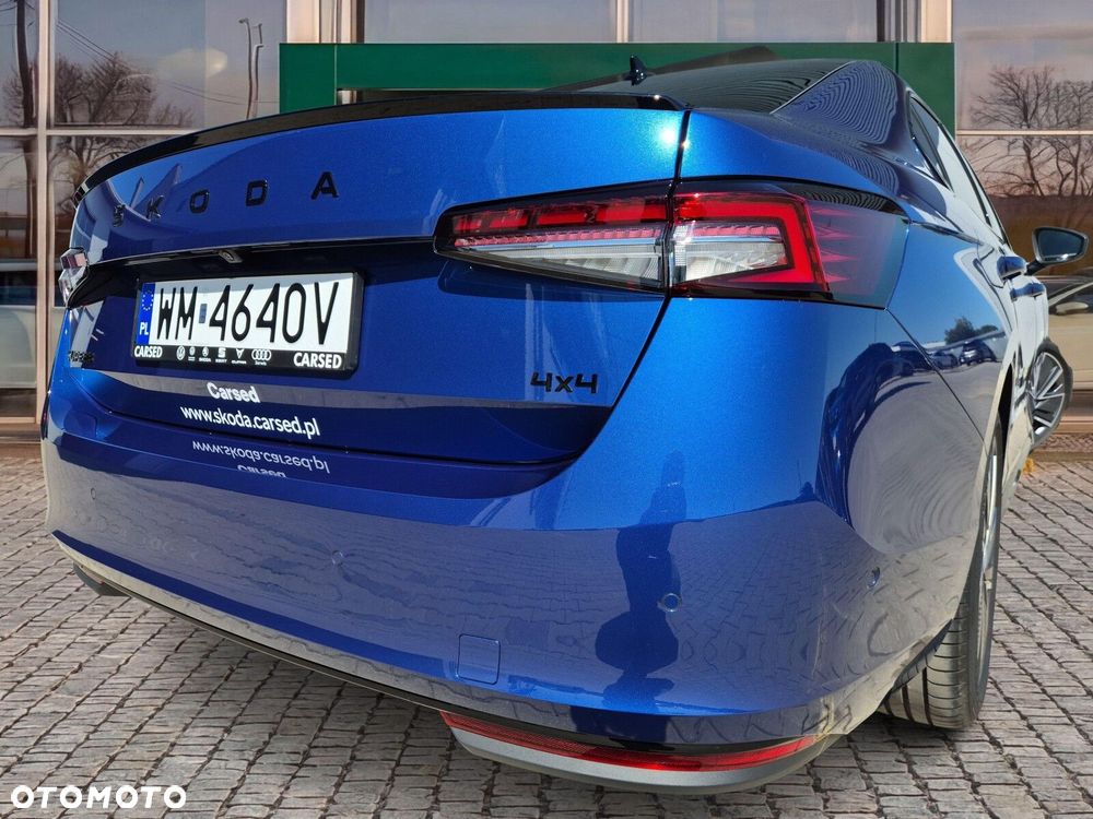 Skoda Superb 2.0 TDI SCR 4x4 Sportline DSG - 11