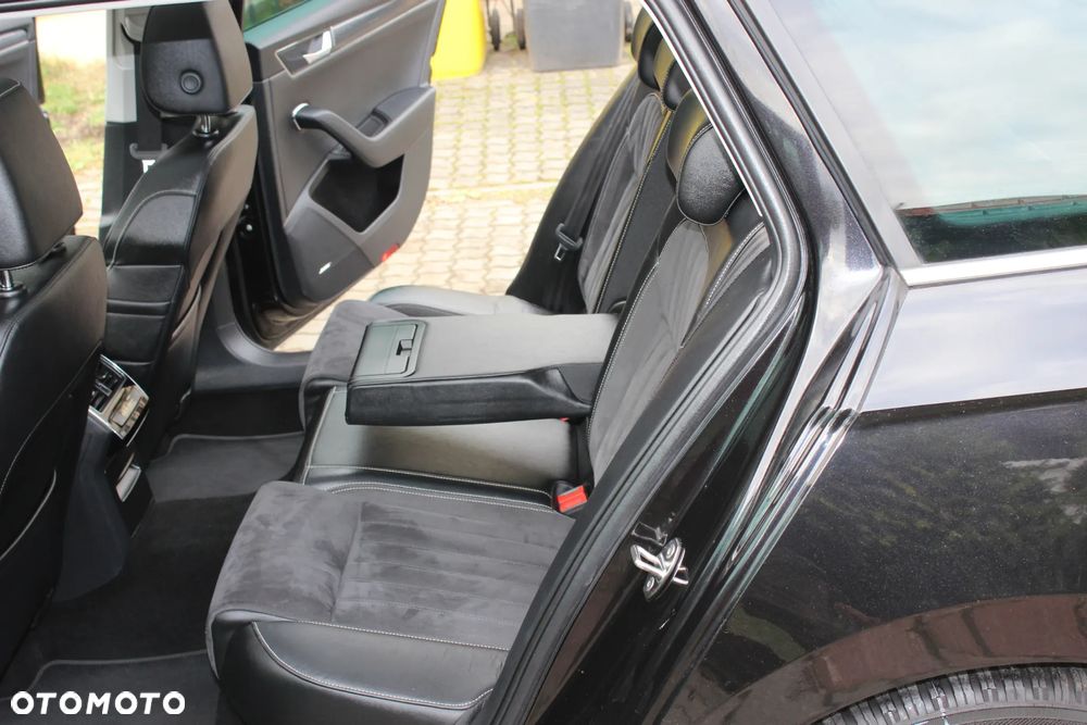 Skoda Superb 2.0 TDI DSG Premium Edition - 13
