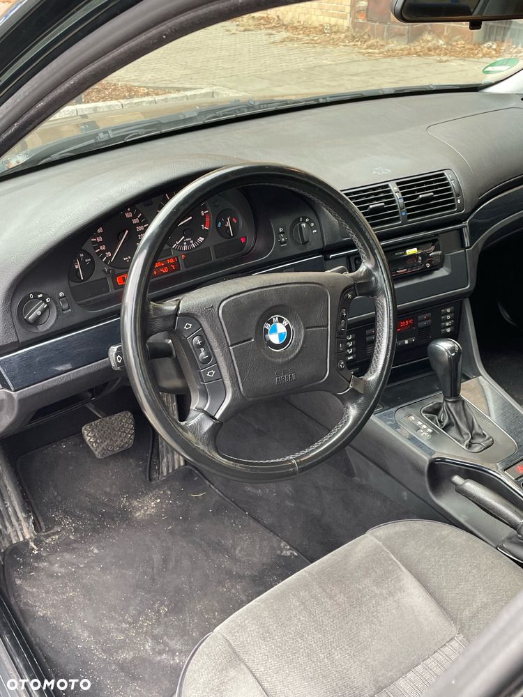 BMW Seria 5 - 19