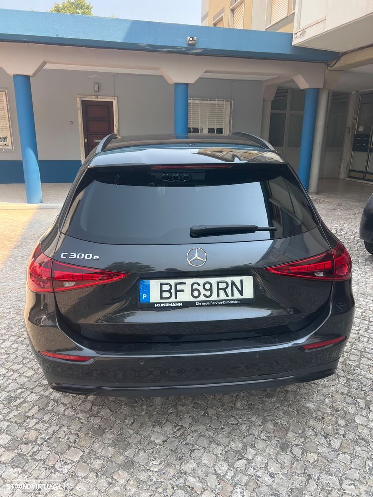 Mercedes-Benz C 300 e T 9G-TRONIC Avantgarde — fotografia 3