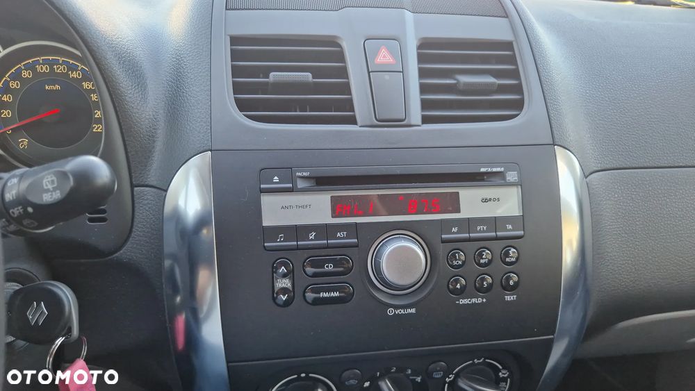 Suzuki SX4 1.6 VVT 4x4 Comfort - 18