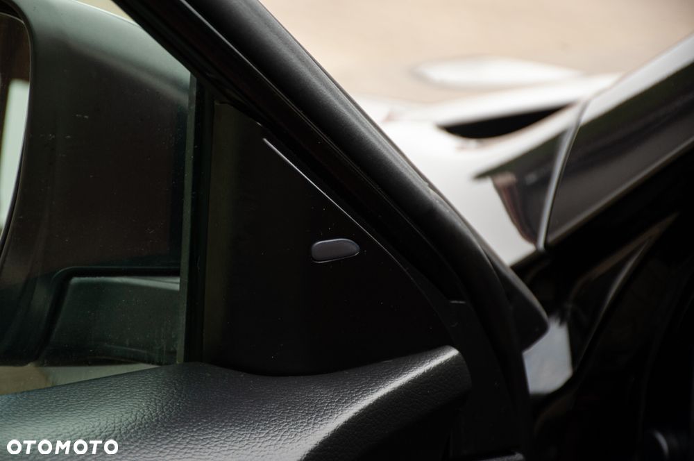 Nissan X-Trail 2.0 dCi ALL-MODE 4x4i Xtronic Tekna - 29