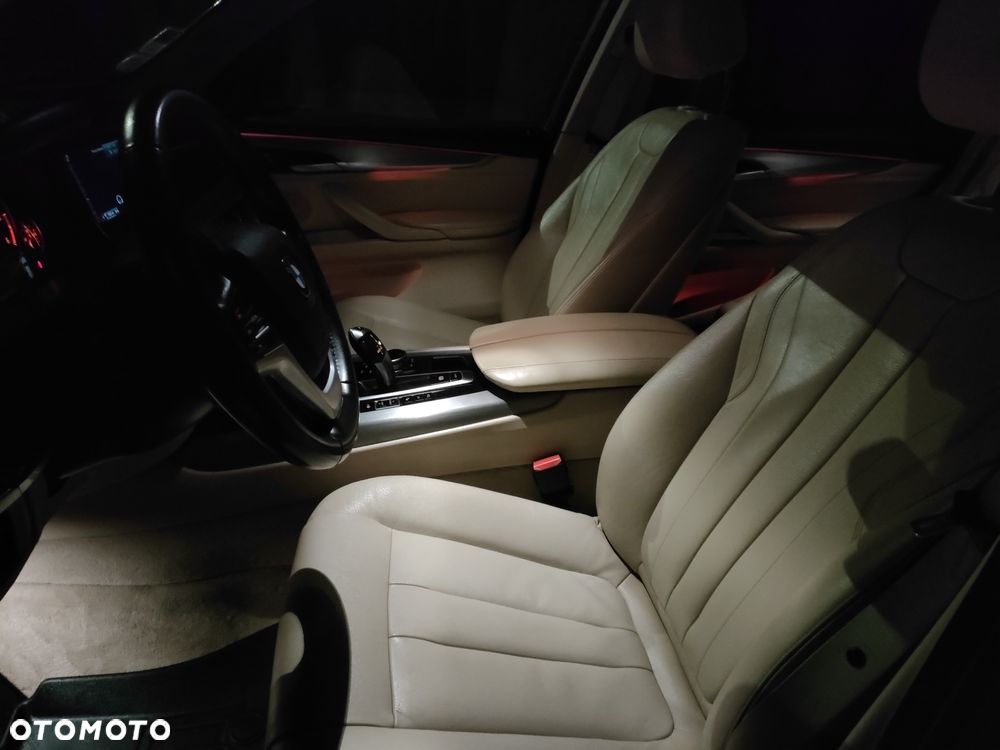 BMW X5 xDrive30d Sport-Aut - 19