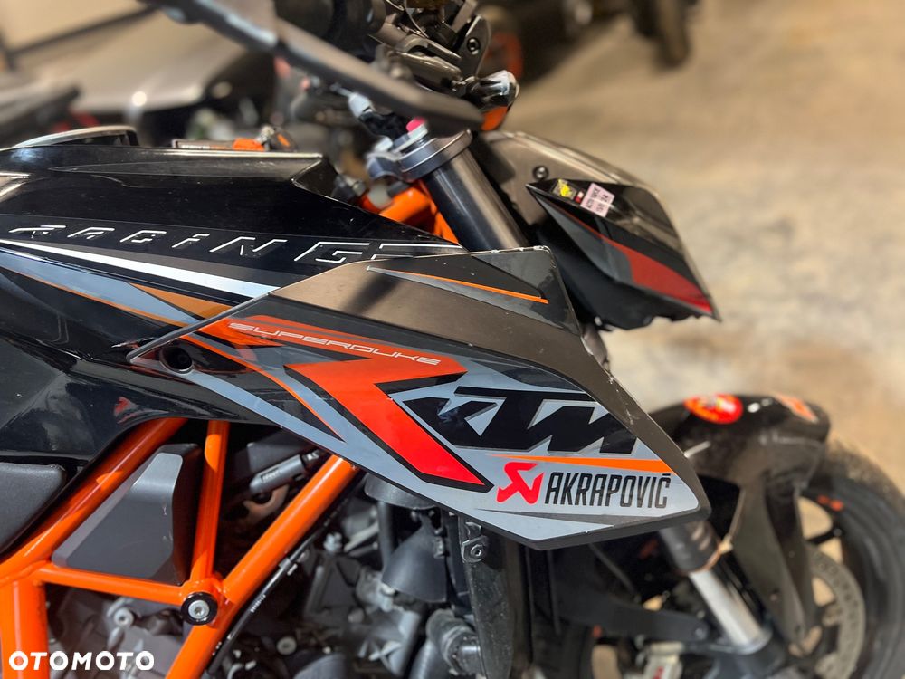 KTM Super Duke - 18